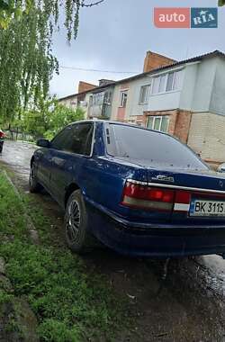 Седан Mazda 626 1989 в 