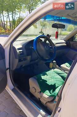 Седан Mazda 626 1999 в 