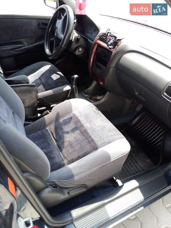 Універсал Mazda 626 1999 в Бориславі