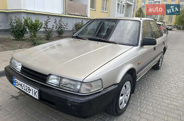 Седан Mazda 626 1988 в Одессе