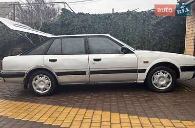 Седан Mazda 626 1986 в 
