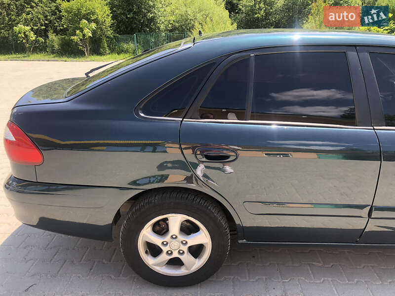Седан Mazda 626 2002 в Турці