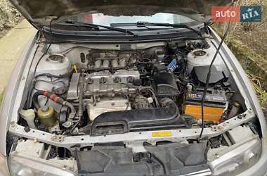 Седан Mazda 626 1995 в 