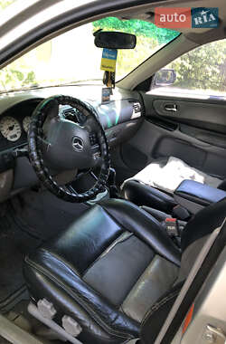 Хэтчбек Mazda 626 2000 в 