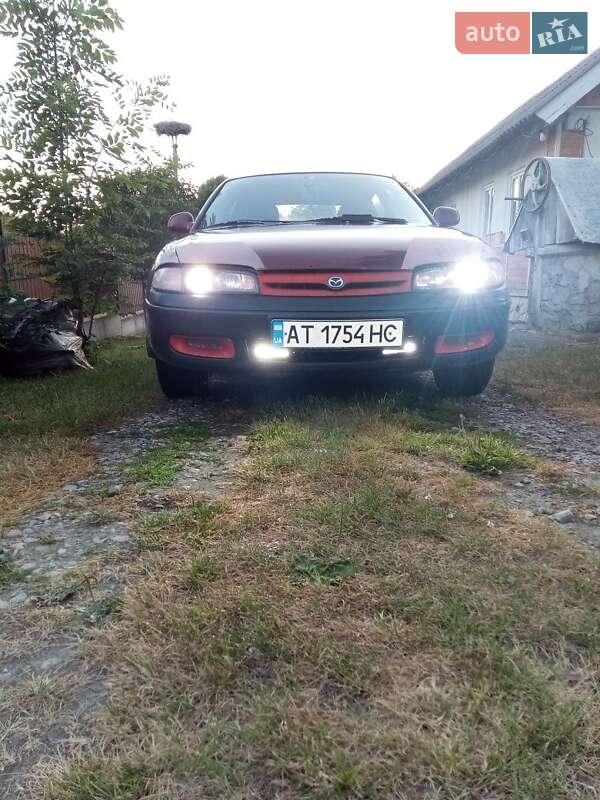 Хэтчбек Mazda 626 1996 в Надворной