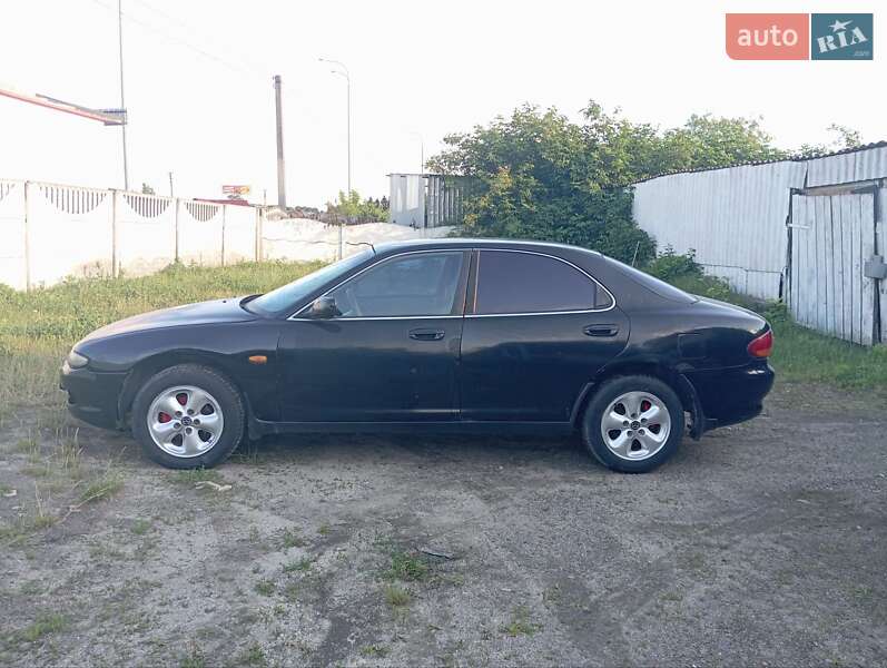 Седан Mazda 626 1995 в Дубно