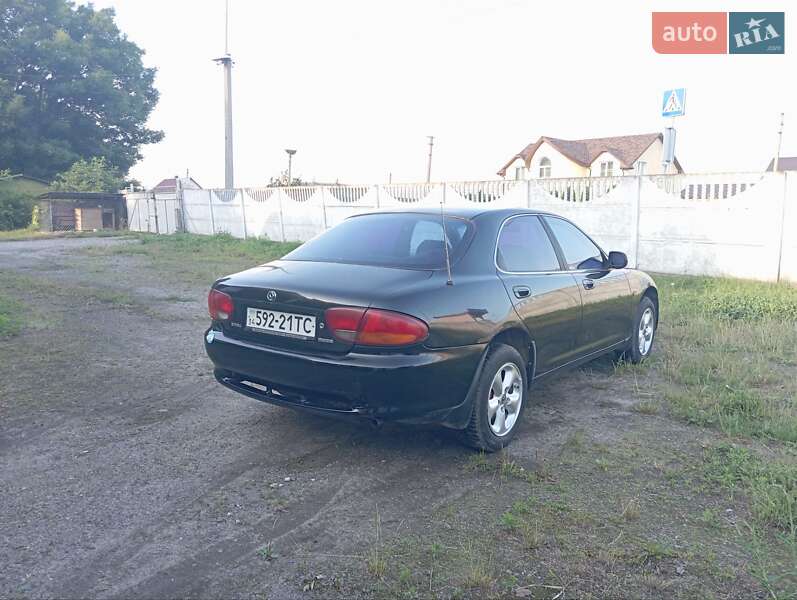 Седан Mazda 626 1995 в Дубно