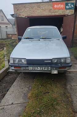 Седан Mazda 626 1988 в Ровно