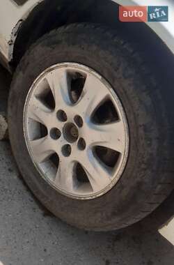 Седан Mazda 626 1990 в 