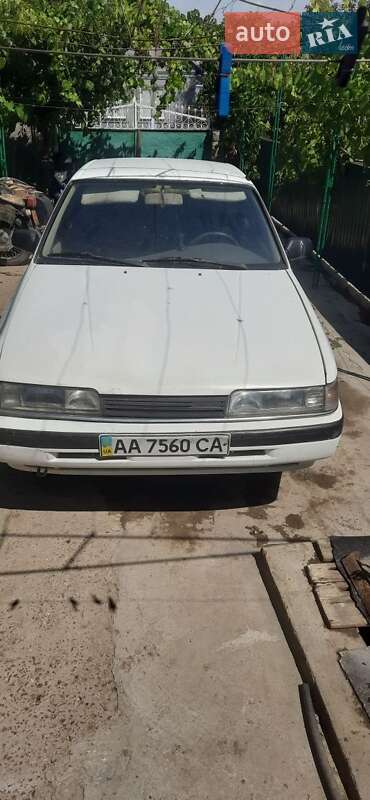 Седан Mazda 626 1990 в Одессе