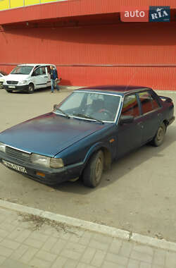 Седан Mazda 626 1986 в Херсоне