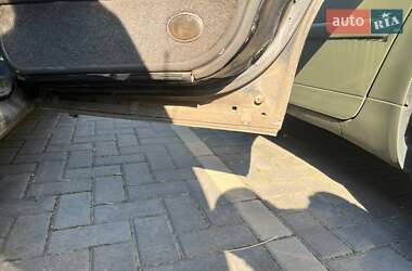 Хэтчбек Mazda 626 1992 в 