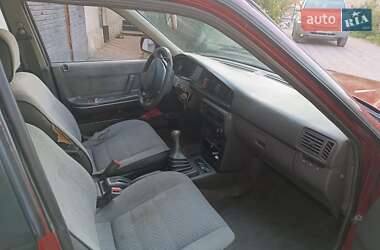 Седан Mazda 626 1990 в 