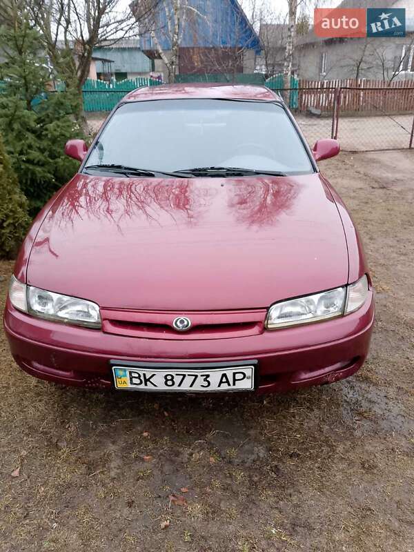 Хэтчбек Mazda 626 1993 в Сарнах