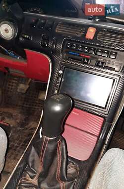 Хэтчбек Mazda 626 1991 в 