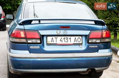 Седан Mazda 626 2000 в 