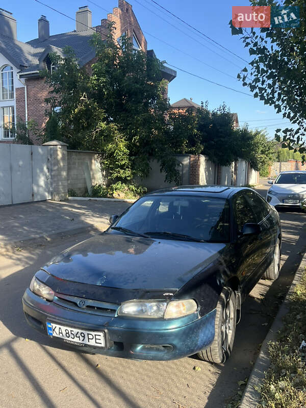 Седан Mazda 626 1994 в 