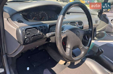 Седан Mazda 626 1993 в 