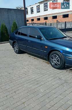 Хэтчбек Mazda 626 1998 в 