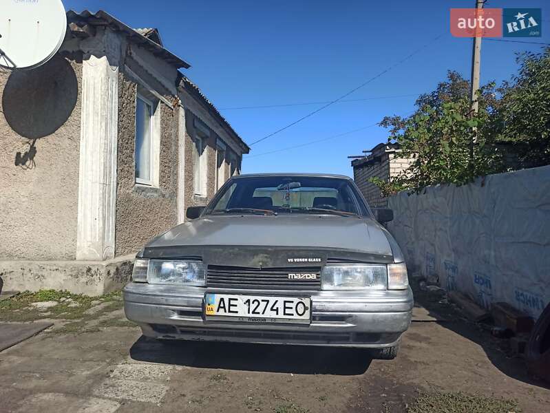 Седан Mazda 626 1985 в 