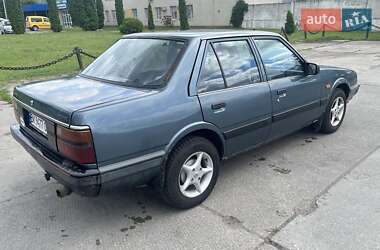 Седан Mazda 626 1987 в 