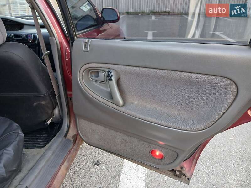 Хетчбек Mazda 626 1994 в Харкові фото 5 Хетчбек Mazda 626 1994 в Харкові