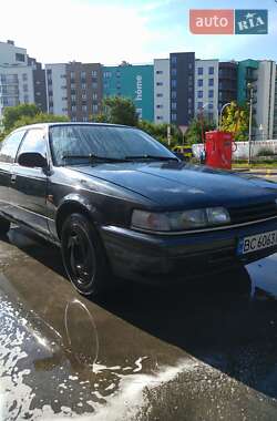 Хэтчбек Mazda 626 1988 в 