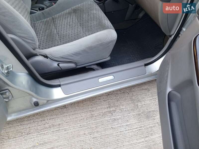 Універсал Mazda 626 2001 в Києві