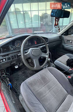 Седан Mazda 626 1988 в 