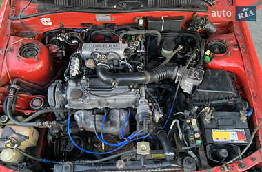 Седан Mazda 626 1988 в 