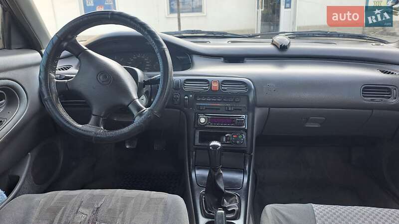 Седан Mazda 626 1992 в Подольске