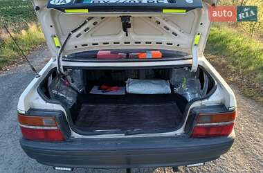 Седан Mazda 626 1987 в 