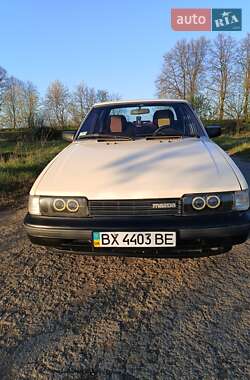 Седан Mazda 626 1987 в Зенькове