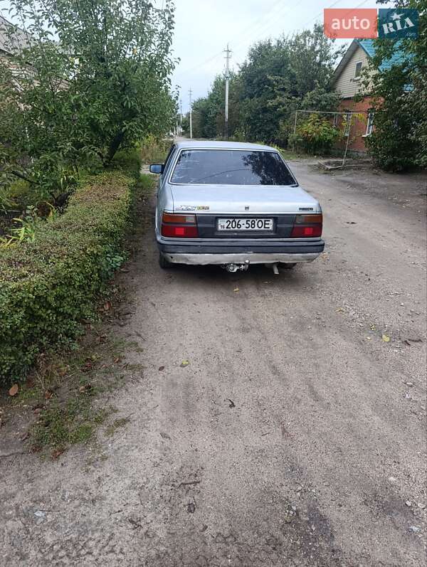 Седан Mazda 626 1987 в 