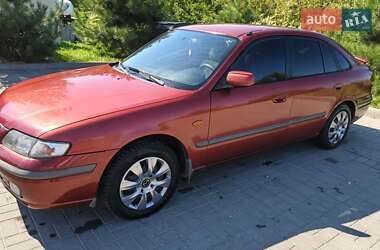 Хэтчбек Mazda 626 1998 в 