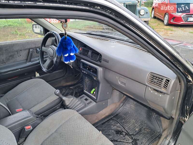 Хэтчбек Mazda 626 1988 в Буче
