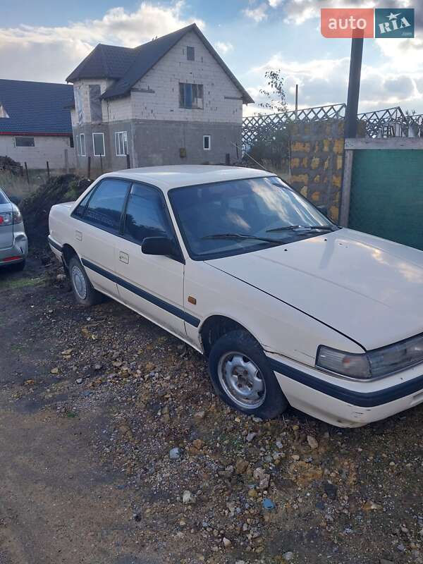 Седан Mazda 626 1991 в 