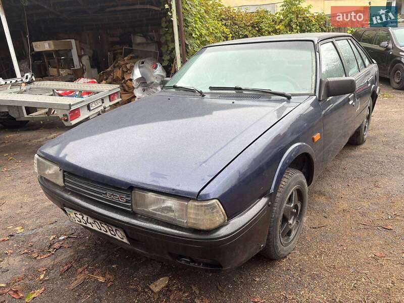 Хетчбек Mazda 626 1986 в Луцьку