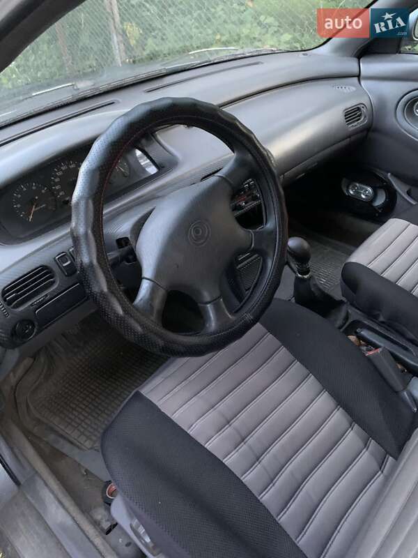 Седан Mazda 626 1993 в Борщеве фото 5 Седан Mazda 626 1993 в Борщеве