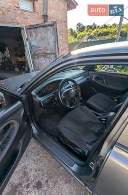Седан Mazda 626 1996 в 