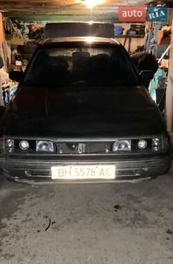 Седан Mazda 626 1987 в Овідіополі
