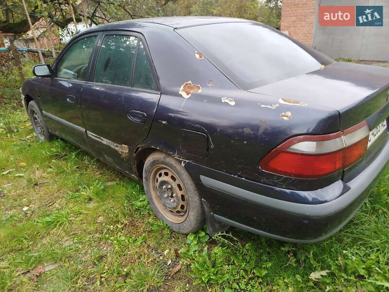 Хэтчбек Mazda 626 1998 в Пустомытах