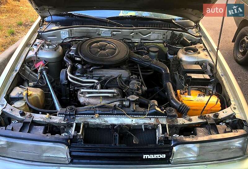 Седан Mazda 626 1989 в Білій Церкві фото 2 Седан Mazda 626 1989 в Білій Церкві