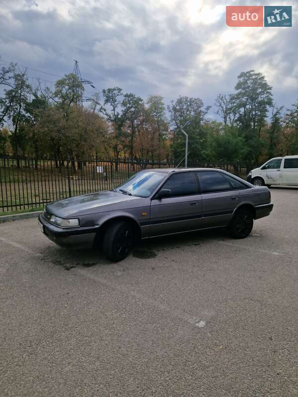 Хэтчбек Mazda 626 1991 в Днепре фото Хэтчбек Mazda 626 1991 в Днепре