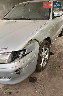 Хетчбек Mazda 626 2001 в 