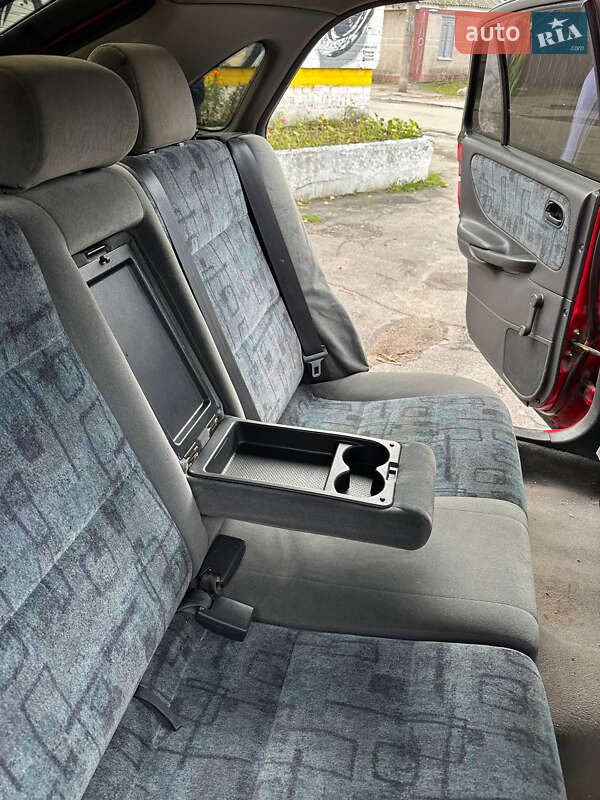 Хэтчбек Mazda 626 1999 в Кременчуге