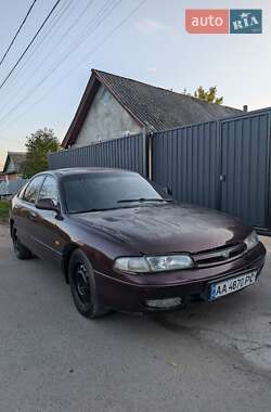 Седан Mazda 626 1992 в Ярмолинцях