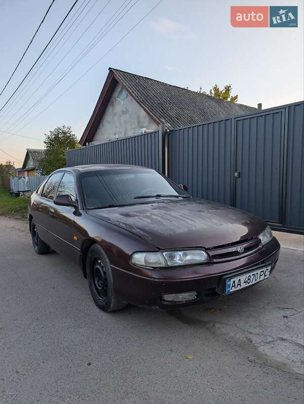 Седан Mazda 626 1992 в  фото Седан Mazda 626 1992 в
