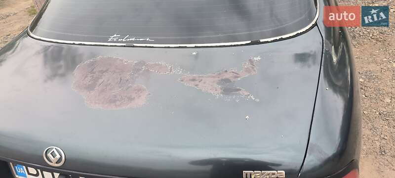 Седан Mazda 626 1992 в Черноморске