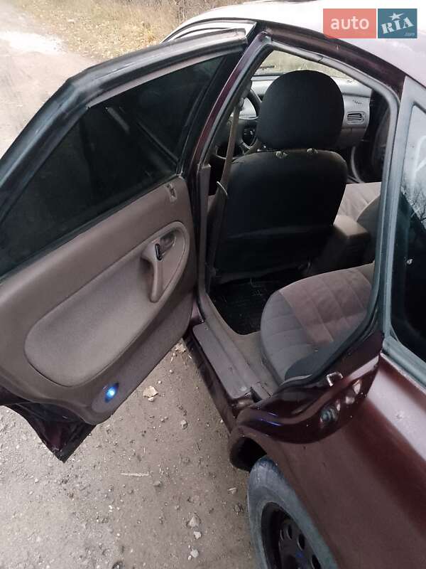 Хетчбек Mazda 626 1992 в Городку